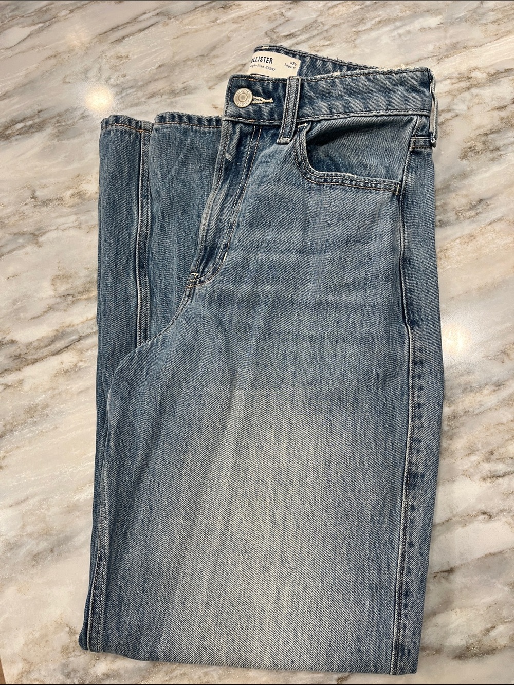 Hollister Women’s Size 2 Relaxed Baggy Jeans - Light Blue Wash